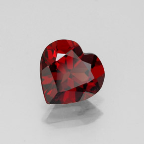 Grenat Almandin Rouge foncé naturelle Forme de coeur, 1.33 ct, VVS