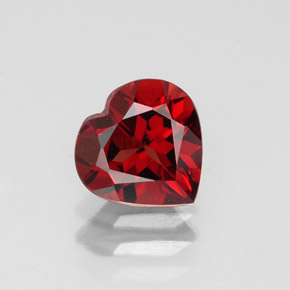 Grenat Almandin Rouge foncé naturelle Forme de coeur, 1.39 ct, VVS