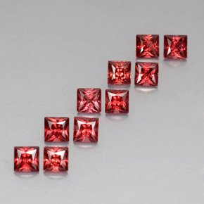 Achetez naturel ct Rouge Grenat Almandin gems, Carré, En provenance Madagascar chez GemSelect. En stock, livraison internationale!