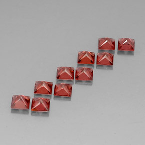 Achetez naturel ct Rouge foncé Grenat Almandin gems, Carré, En provenance Madagascar chez GemSelect. En stock, livraison internationale!
