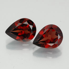 Achetez naturel ct Rouge foncé Grenat Almandin gems, En forme de poire, En provenance Madagascar chez GemSelect. En stock, livraison internationale!