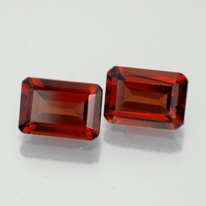 Achetez naturel ct rouge grenat almandin gems, taille émeraude, en provenance madagascar chez gemselect. en stock, livraison internationale!