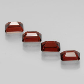 Achetez naturel ct rouge grenat almandin gems, taille émeraude, en provenance madagascar chez gemselect. en stock, livraison internationale!