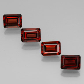 Achetez naturel ct rouge grenat almandin gems, taille émeraude, en provenance madagascar chez gemselect. en stock, livraison internationale!