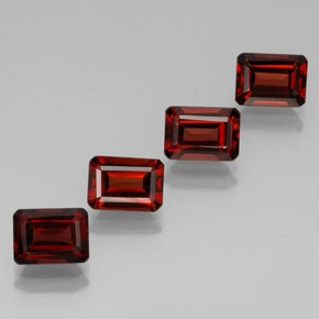 Achetez naturel ct rouge grenat almandin gems, taille émeraude, en provenance madagascar chez gemselect. en stock, livraison internationale!