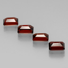 Achetez naturel ct rouge grenat almandin gems, taille émeraude, en provenance madagascar chez gemselect. en stock, livraison internationale!