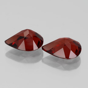Achetez naturel ct Rouge foncé Grenat Almandin gems, En forme de poire, En provenance Madagascar chez GemSelect. En stock, livraison internationale!