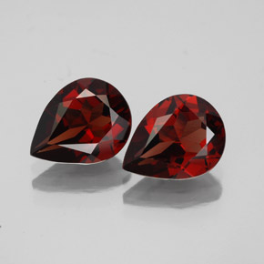 Achetez naturel ct rouge grenat almandin gems, en forme de poire, en provenance madagascar chez gemselect. en stock, livraison internationale!