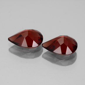 Achetez naturel ct rouge grenat almandin gems, en forme de poire, en provenance madagascar chez gemselect. en stock, livraison internationale!