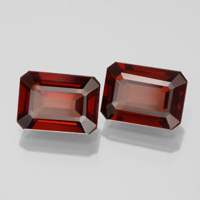 Achetez naturel ct rouge grenat almandin gems, taille émeraude, en provenance madagascar chez gemselect. en stock, livraison internationale!