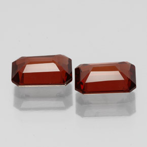Achetez naturel ct rouge grenat almandin gems, taille émeraude, en provenance madagascar chez gemselect. en stock, livraison internationale!