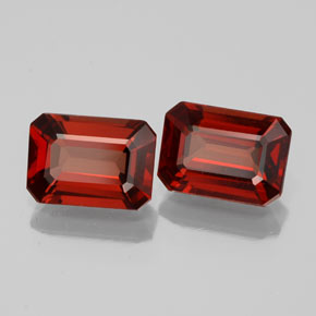 Achetez naturel ct Rouge foncé Grenat Almandin gems, Taille émeraude, En provenance Madagascar chez GemSelect. En stock, livraison internationale!