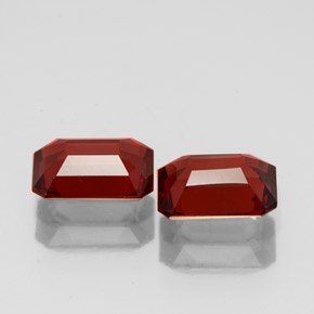 Achetez naturel ct rouge grenat almandin gems, taille émeraude, en provenance madagascar chez gemselect. en stock, livraison internationale!