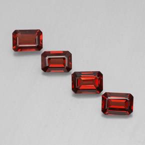 Achetez naturel ct rouge grenat almandin gems, taille émeraude, en provenance madagascar chez gemselect. en stock, livraison internationale!