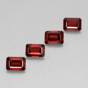 Achetez naturel ct rouge grenat almandin gems, taille émeraude, en provenance madagascar chez gemselect. en stock, livraison internationale!