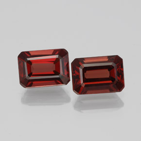 Achetez naturel ct rouge grenat almandin gems, taille émeraude, en provenance madagascar chez gemselect. en stock, livraison internationale!