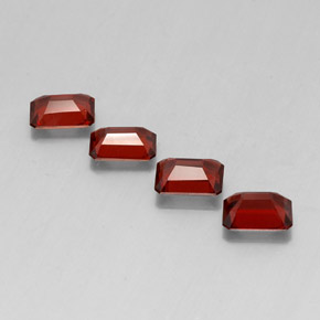 Achetez naturel ct rouge grenat almandin gems, taille émeraude, en provenance madagascar chez gemselect. en stock, livraison internationale!