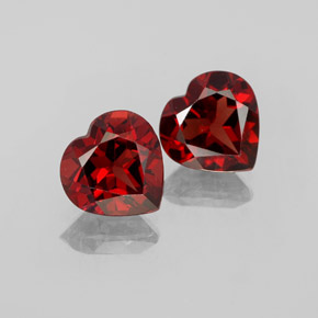 Achetez naturel ct Rouge foncé Grenat Almandin gems, Forme de coeur, En provenance Madagascar chez GemSelect. En stock, livraison internationale!