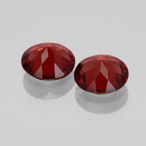 Achetez naturel ct Rouge foncé Grenat Almandin gems, Coupe roude, En provenance Madagascar chez GemSelect. En stock, livraison internationale!
