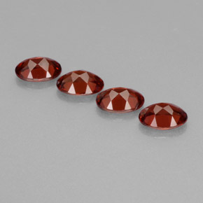 Achetez naturel ct rouge grenat almandin gems, coupe ovale, en provenance madagascar chez gemselect. en stock, livraison internationale!
