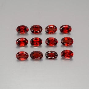 Achetez naturel ct Rouge Grenat Almandin gems, Coupe ovale, En provenance Madagascar chez GemSelect. En stock, livraison internationale!