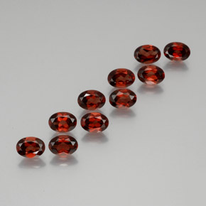 Achetez naturel 9,47ct rouge grenat almandin gems, coupe ovale, en provenance madagascar chez gemselect. en stock, livraison internationale!