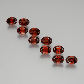 Achetez naturel 9,47ct rouge grenat almandin gems, coupe ovale, en provenance madagascar chez gemselect. en stock, livraison internationale!