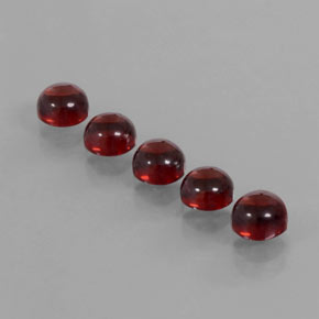 Achetez naturel ct Rouge Grenat Almandin gems, Coupe roude, En provenance Inde chez GemSelect. En stock, livraison internationale!