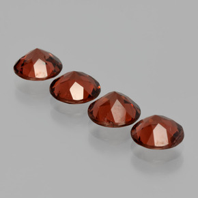 Achetez naturel ct Rouge Grenat Almandin gems, Coupe roude, En provenance Madagascar chez GemSelect. En stock, livraison internationale!