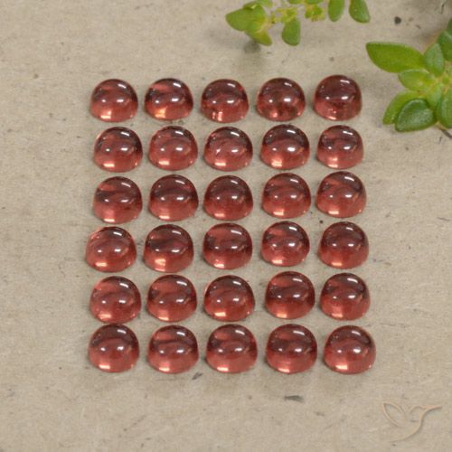 Shop natural 6.24ct Rose foncé Rouge Grenat Almandin gems, Tour, from Madagascar at GemSelect. In stock, global shipping!