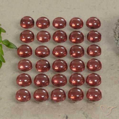 Shop natural 5.08ct Rouge foncé Grenat Almandin gems, Tour, from Madagascar at GemSelect. In stock, global shipping!