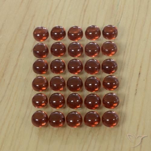 Shop natural 5.95ct Rouge écarlate Grenat Almandin gems, Tour, from Madagascar at GemSelect. In stock, global shipping!