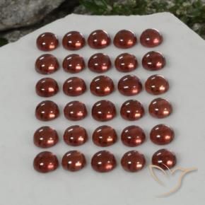 Shop natural 5.04ct Rouge cramoisi profond Grenat Almandin gems, Tour, from Madagascar at GemSelect. In stock, global shipping!