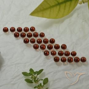 Shop natural 5.96ct Rouge foncé Grenat Almandin gems, Tour, from Madagascar at GemSelect. In stock, global shipping!
