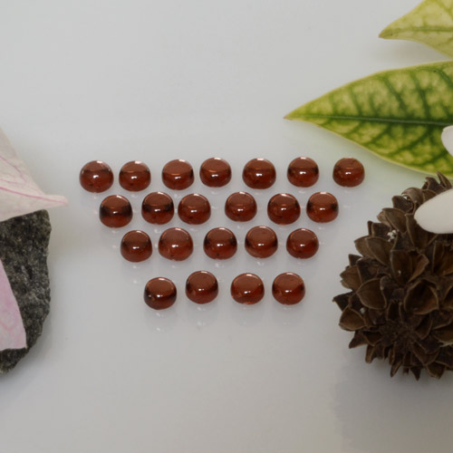 Achetez naturel 4.46ct Rouge groseille Grenat Almandin gems, Coupe roude, En provenance Madagascar chez GemSelect. En stock, livraison internationale!