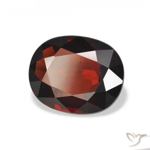 Grenat Almandin Rouge foncé naturelle ovale, 2.85 ct, VVS-VS