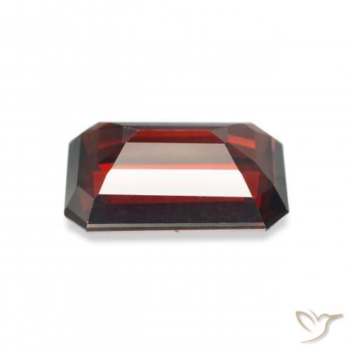 Grenat Almandin Rouge foncé naturelle Octogone / coupe Émeraude, 5.50 ct, VVS-VS