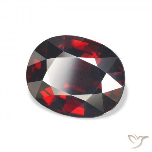 Grenat Almandin Rouge foncé naturelle ovale, 7.82 ct, VS