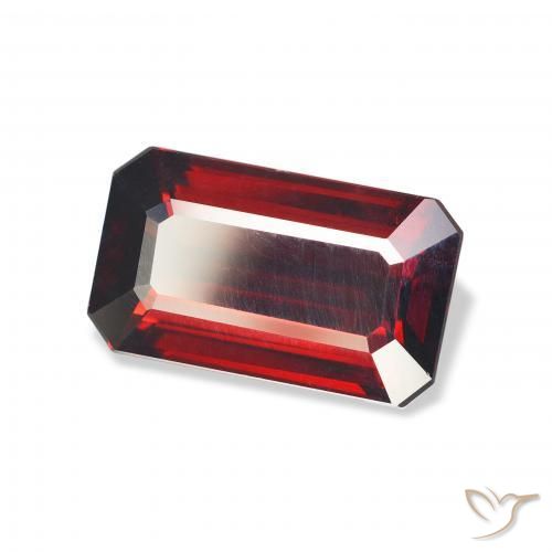 Grenat Almandin Rouge foncé naturelle Octogone / coupe Émeraude, 6.08 ct, VVS-VS