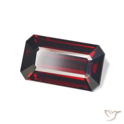Grenat Almandin Rouge foncé naturelle Octogone / coupe Émeraude, 7.60 ct, VVS-VS