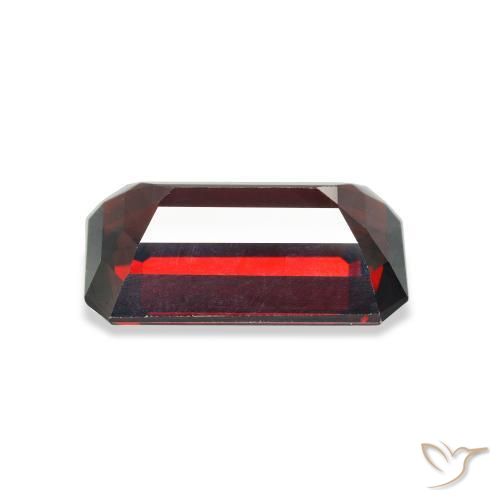 Grenat Almandin Rouge foncé naturelle Octogone / coupe Émeraude, 7.60 ct, VVS-VS