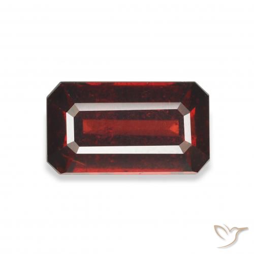 4.20ct Naturel Rouge sang profond Grenat Almandin, Taille émeraude, VS