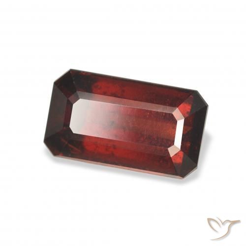 Grenat Almandin Rouge sang profond naturelle Octogone / coupe Émeraude, 4.20 ct, VS