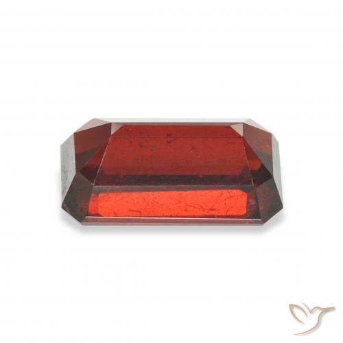 Grenat Almandin Rouge sang profond naturelle Octogone / coupe Émeraude, 4.20 ct, VS