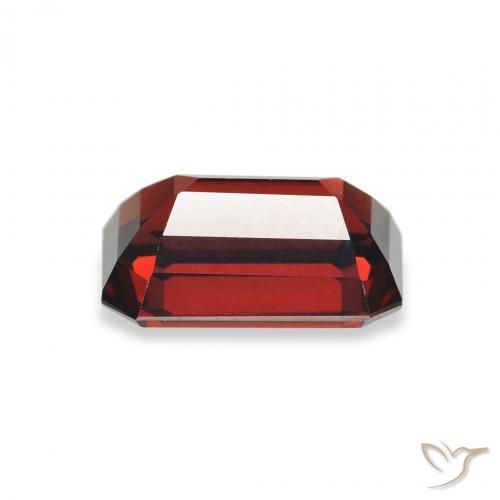 Grenat Almandin Rouge foncé naturelle Octogone / coupe Émeraude, 2.38 ct, VVS-VS