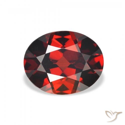 Grenat Almandin Rouge sang profond naturelle Coupe ovale, 3.02 ct, VVS-VS