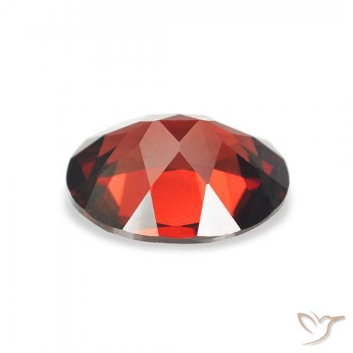 Grenat Almandin Rouge sang profond naturelle Coupe ovale, 3.02 ct, VVS-VS
