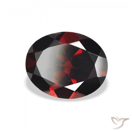 Grenat Almandin Rouge foncé naturelle ovale, 2.92 ct, VVS-VS