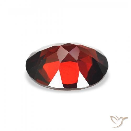 Grenat Almandin Rouge foncé naturelle ovale, 2.83 ct, VVS-VS