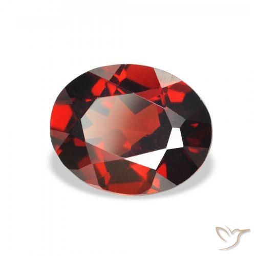 Grenat Almandin Rouge moyen naturelle ovale, 2.98 ct, VVS-VS